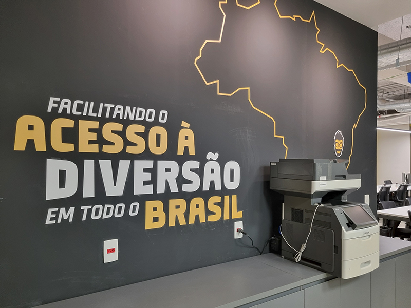 adesivo de parede corporativo